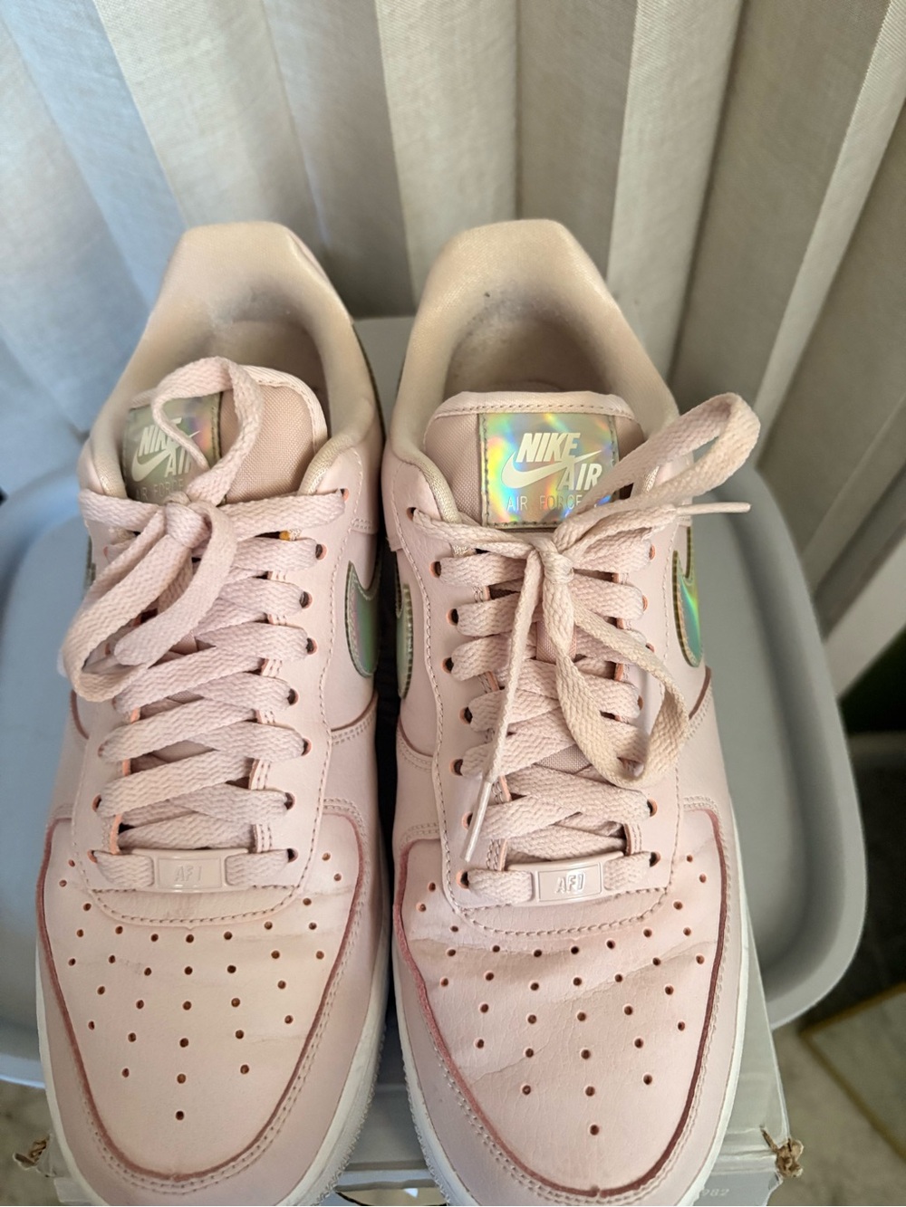Nike Air Force 1 ‘07 essential in barely rose/white with pink silver holo